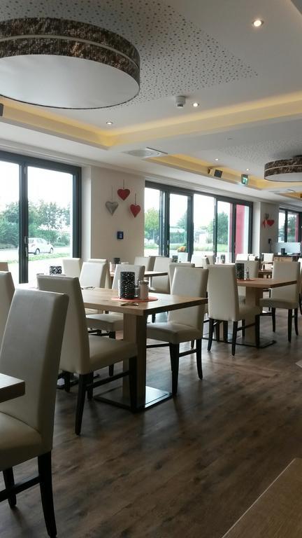 Alpenflair Hotel Buchloe Dış mekan fotoğraf